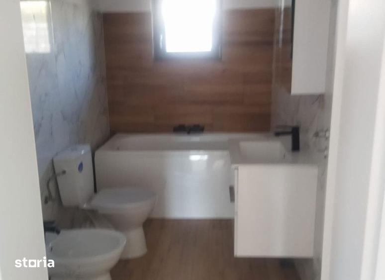 Casă cu 4 camere cu Teren 420 Mp în Miroslava