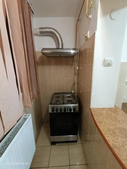 Garsonieră decomandată în Central