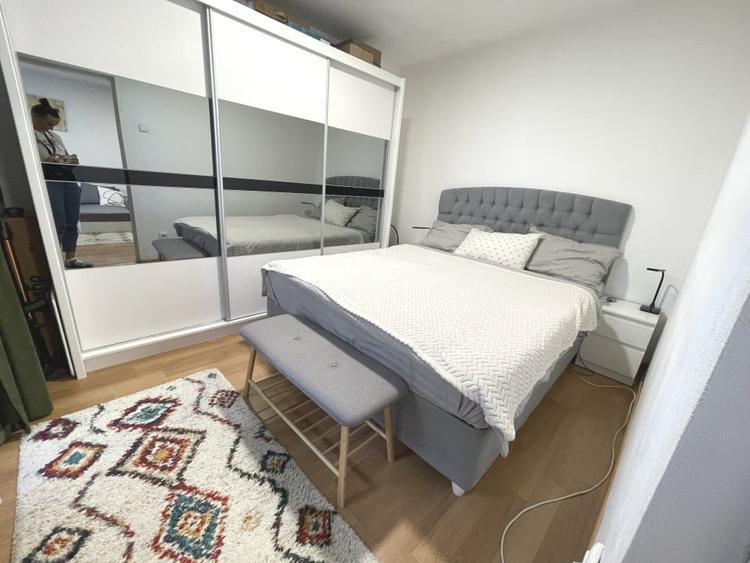 Apartament cu 2 camere semidecomandat, mobilat în Cetate