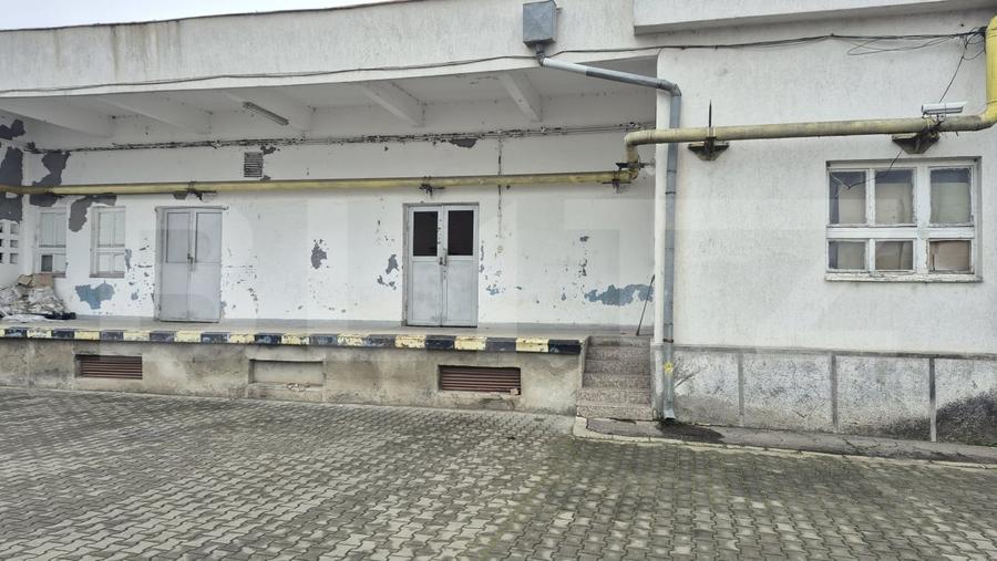 Spațiu industrial, de 4,000 mp, în Cloșca