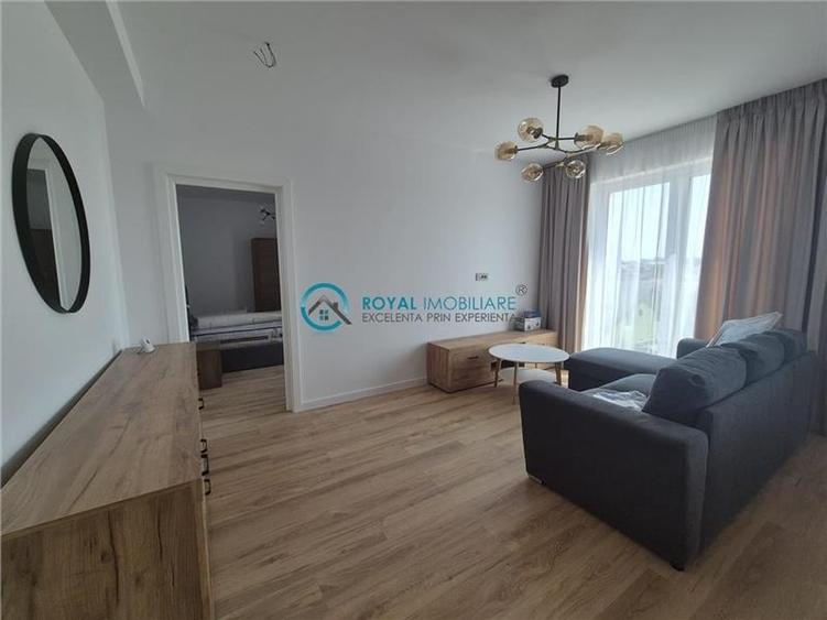Apartament cu 3 camere decomandat, mobilat în Cantacuzino