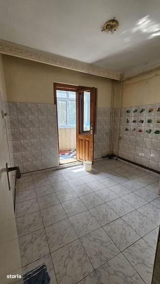 Apartament cu 2 camere decomandat în Cug