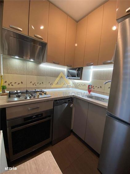 Apartament cu 2 camere decomandat în Gării