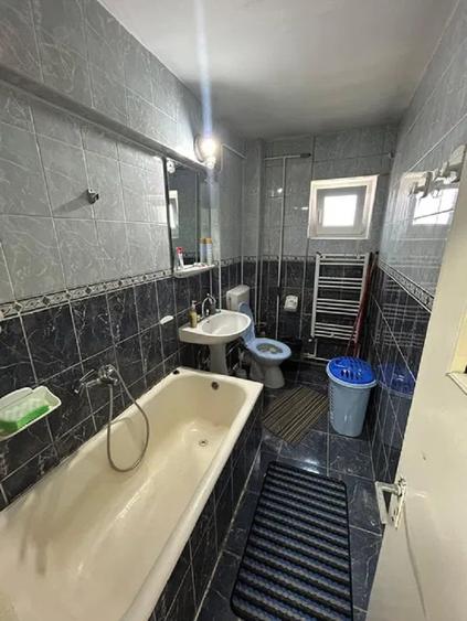Apartament cu 3 camere decomandat în Păcurari