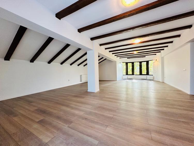 Casă individuală cu 5 camere cu Teren 513 Mp în Tunari
