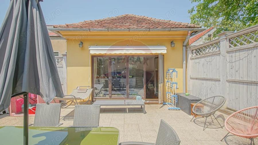 Apartament cu 3 camere decomandat în Centrul Istoric