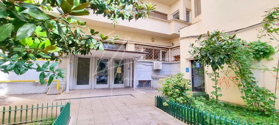 Apartament cu 2 camere semidecomandat, mobilat în Sala Palatului