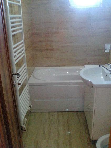 Apartament cu 2 camere semidecomandat în Cetate