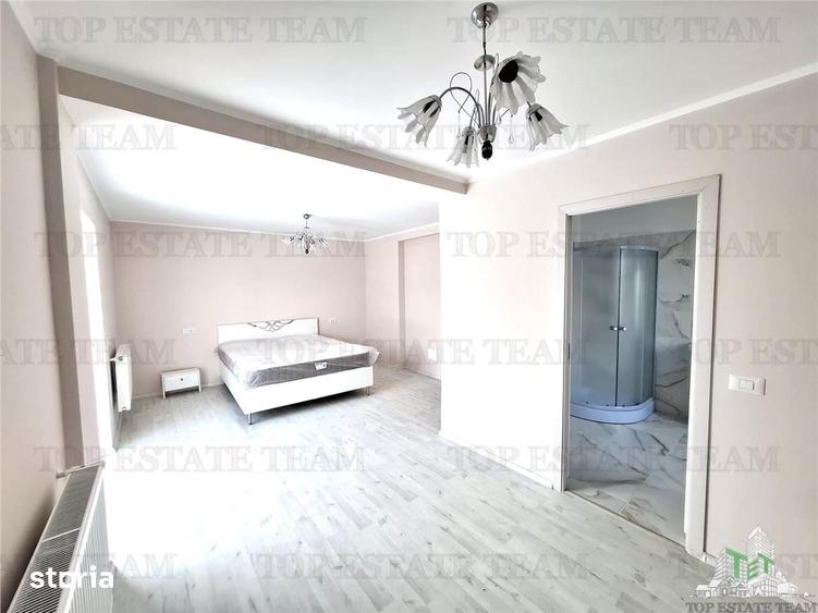 Casă cu 7 camere decomandat cu Teren 720 Mp în Crevedia