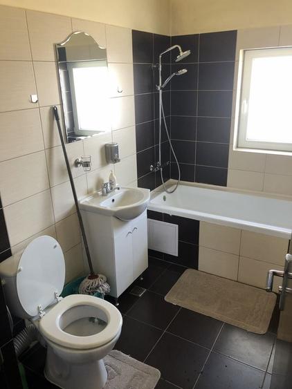 Apartament cu 2 camere semidecomandat în Florești