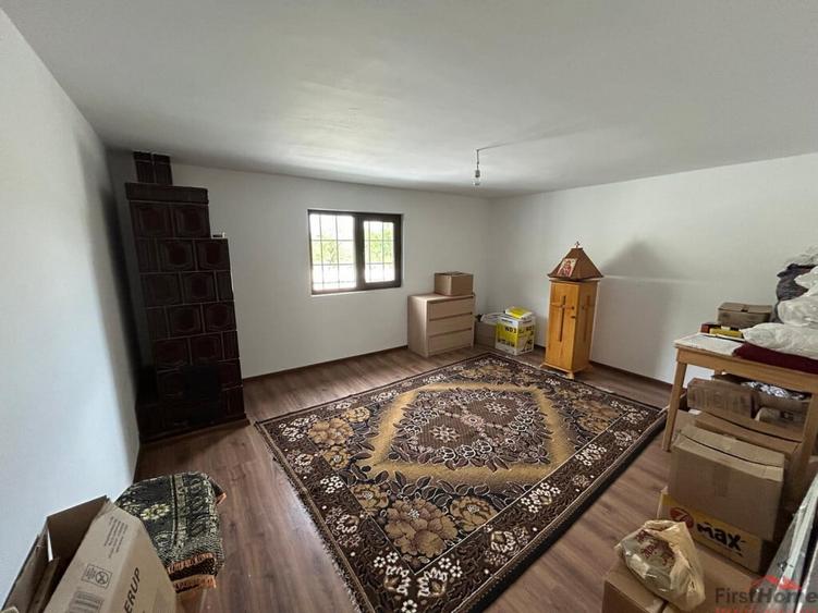 Casă cu 6 camere cu Teren 3426 Mp în Vrâncioaia