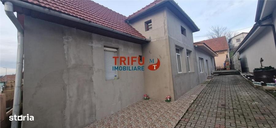 Casă cu 4 camere în Șeușa