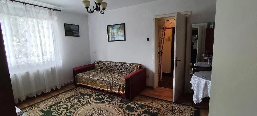 Apartament cu 2 camere semidecomandat în Exterior Vest