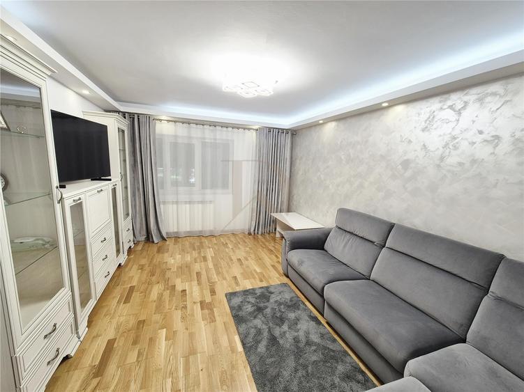 Apartament cu 2 camere decomandat în Centru Civic