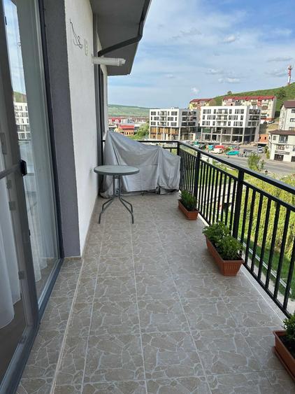 Apartament cu 2 camere semidecomandat în Florești