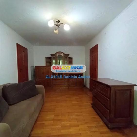 Apartament cu 2 camere semidecomandat în Colentina