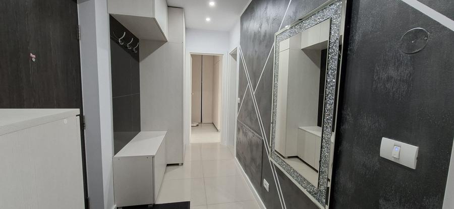 Apartament cu 2 camere semidecomandat, mobilat în Aradului
