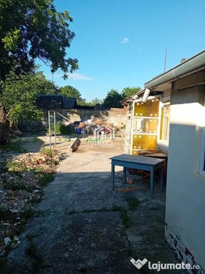 Casă cu 4 camere cu Teren 700 Mp în Dealu Viei