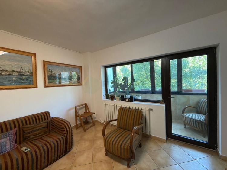 Apartament cu 4 camere decomandat, mobilat în Aviației