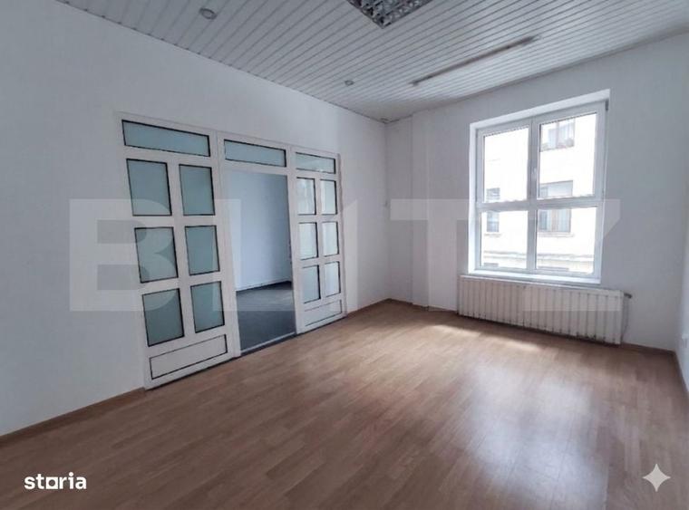 Spațiu comercial, de 45 mp, în Horea