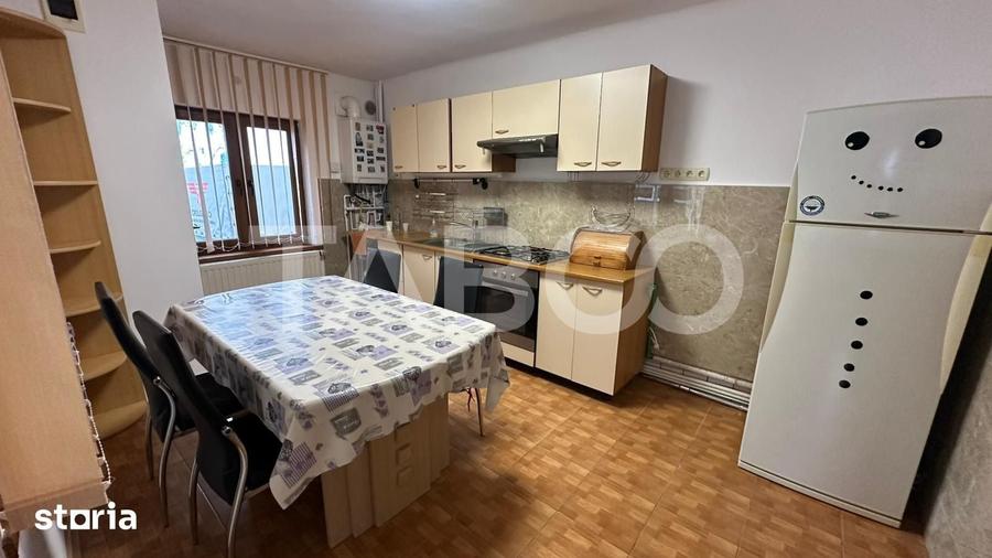 Casă cu 5 camere decomandat cu Teren 319 Mp în Terezian