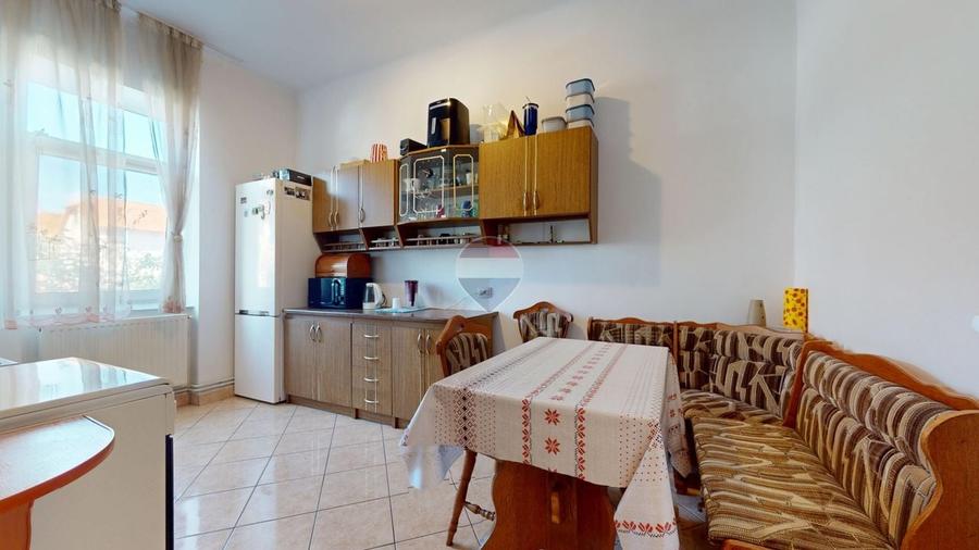 Apartament cu 2 camere decomandat, mobilat în Centrul Civic