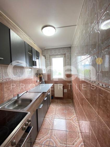 Apartament cu 2 camere, mobilat în Central
