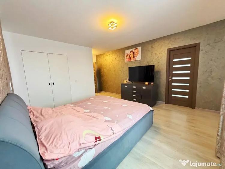 Casă cu 5 camere cu Teren 400 Mp în Trivale