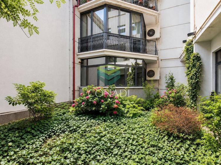 Apartament cu 3 camere decomandat, mobilat în Polonă