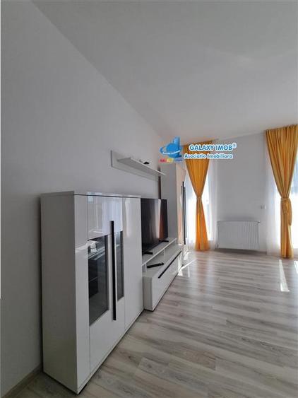 Apartament cu 2 camere semidecomandat, mobilat în Central
