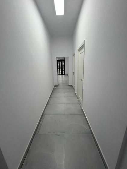Spațiu comercial, de 20 mp, în Central