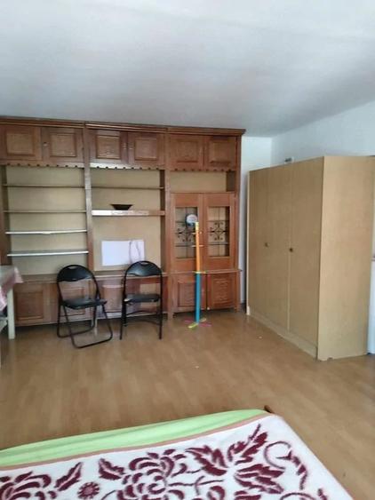 Garsonieră semidecomandată în Central