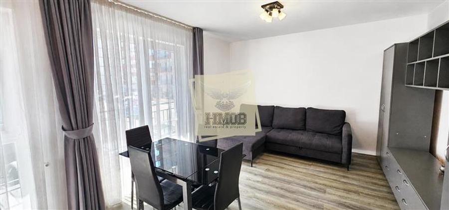 Apartament cu 3 camere decomandat, mobilat în Exterior Vest