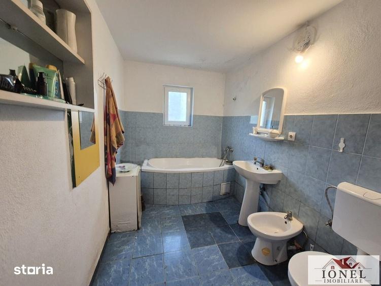 Casă cu 3 camere cu Teren 1071 Mp în Vințu de Jos