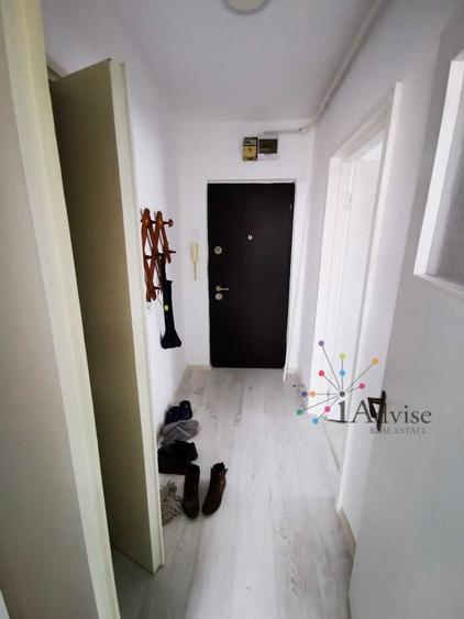 Apartament cu 2 camere circular în Astra