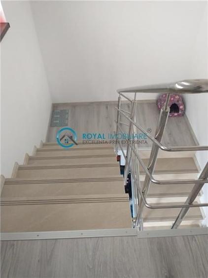 Casă individuală cu 4 camere cu Teren 250 Mp în Păulești