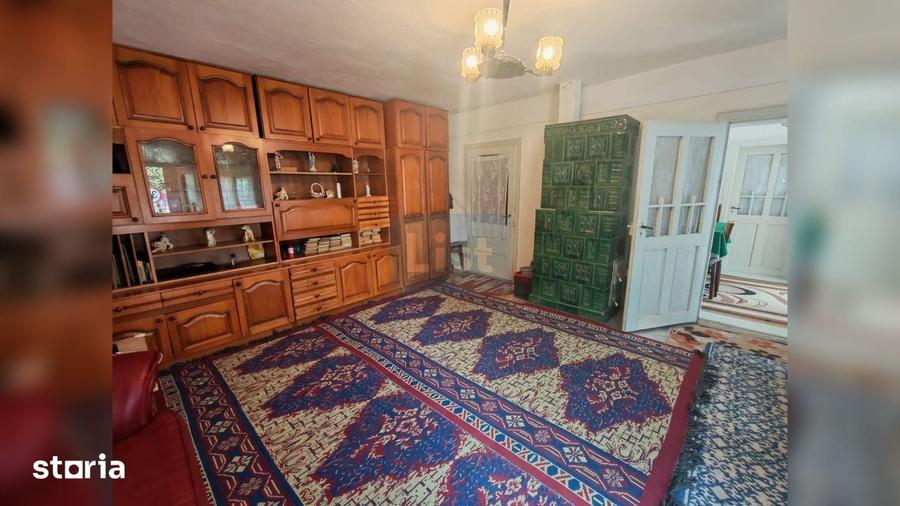 Casa supraetajata de vanzare in Leontine?ti comision 0% - 7