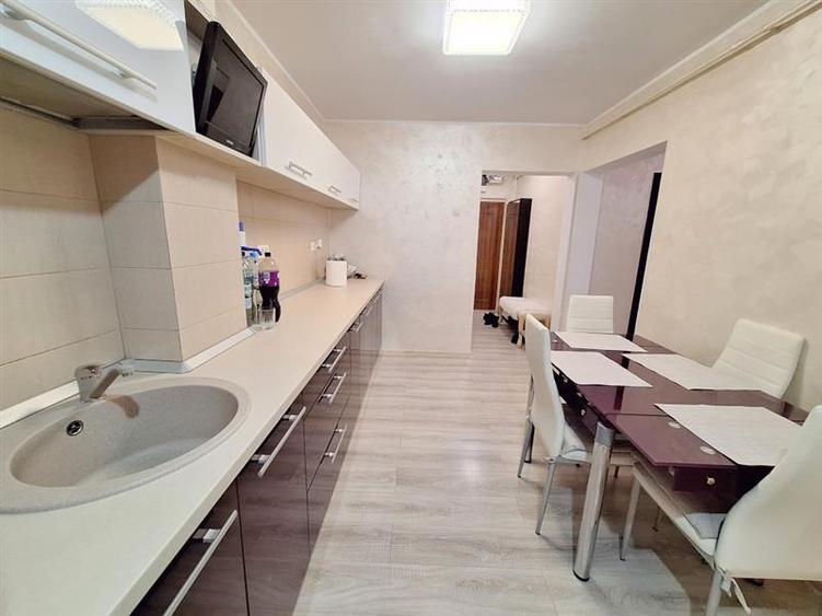Apartament 3 camere, etaj 1, MODERN, utilat si mobilat,Bacau - 21