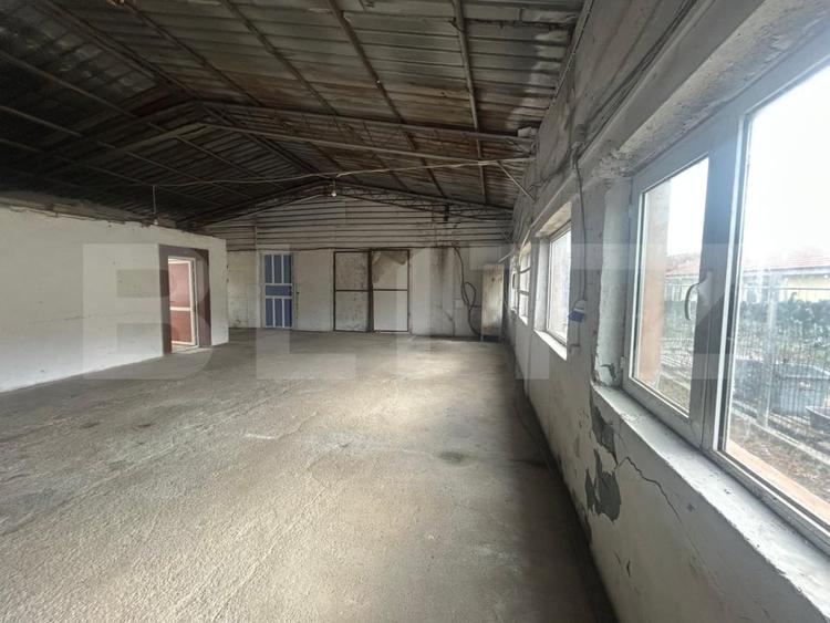 Spațiu industrial, de 150 mp, în Centură