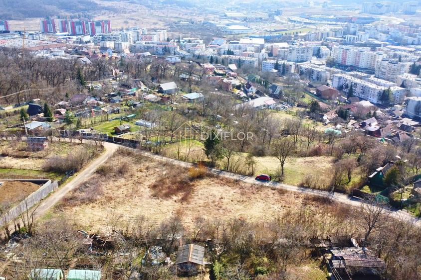 Teren Construcții de 2500 mp, în Platou