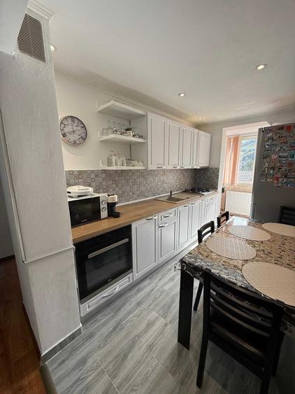 Apartament cu 2 camere decomandat în Timișu de Jos