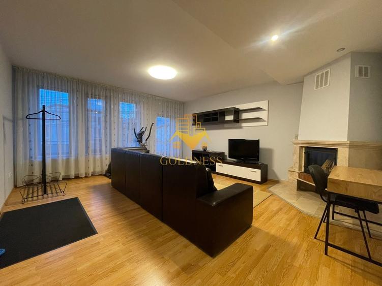 Apartament cu 3 camere semidecomandat, mobilat în Europa