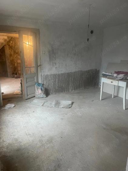 Casă cu 3 camere în Ilidia