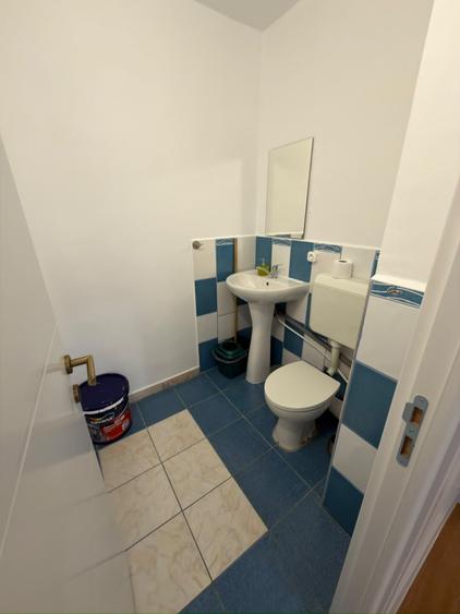 Apartament cu 3 camere decomandat, mobilat în Lujerului