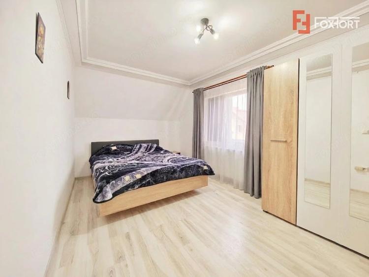 Apartament cu 3 camere semidecomandat în Girocului