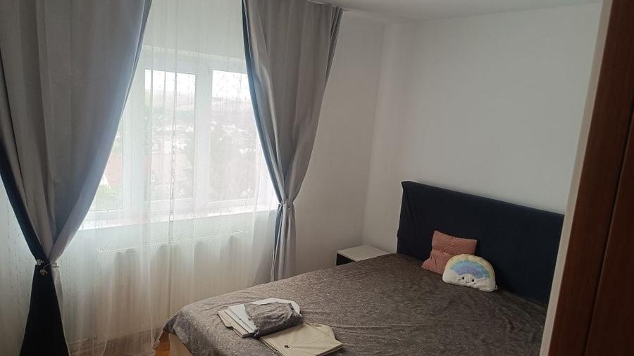 Apartament cu 2 camere semidecomandat în Cătămărești