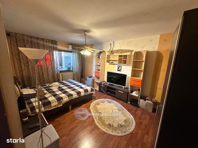 Apartament 3 camere decomandat, 70 mp, Centru UMF, etaj 3 - 3