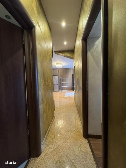 Apartament cu 3 camere decomandat în Mărgeanului