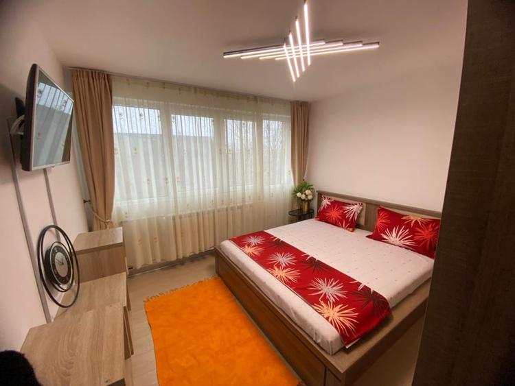 Apartament cu 2 camere decomandat, mobilat în Eroii Revoluției