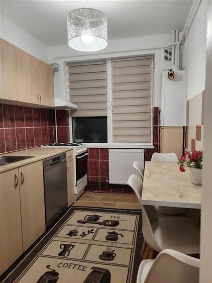 Apartament cu 2 camere decomandat, mobilat în Alexandru cel Bun